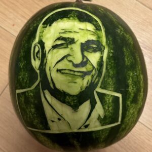 גילוף דיוקן על אבטיח